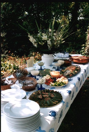 Quel buffet...Maman et Marraine C�line ont bien travaill�
